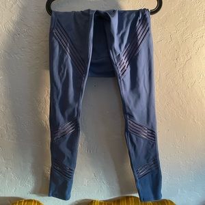Alo Medium Yoga Pants